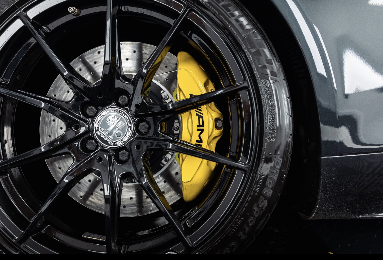 Wheel & Caliper Detail